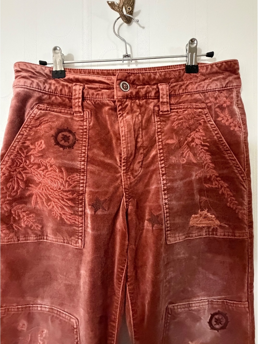 Pilcro the Wanderer Embroidered Trousers | Size 29 (US 8) - Picture 7 of 8